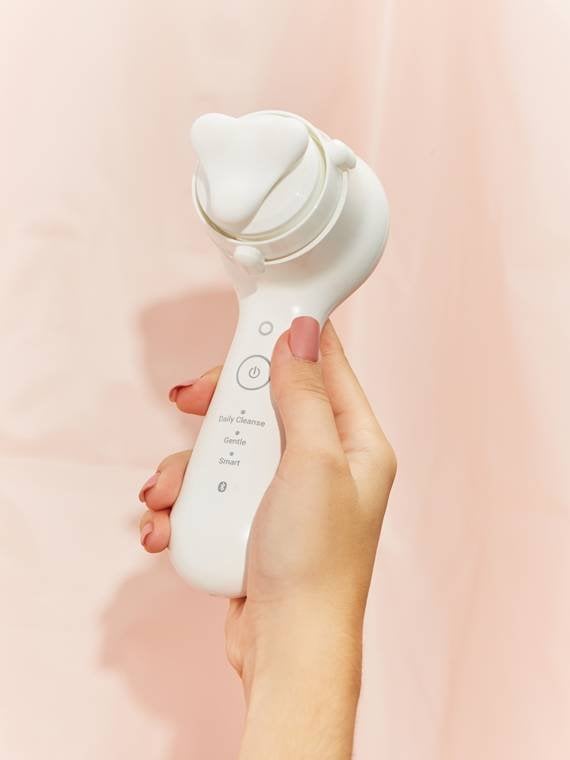 at-home-facial-clarisonic-firming-brush