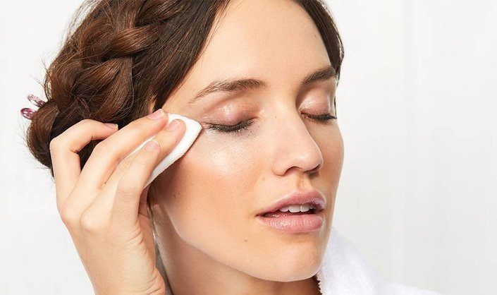 Quick Q: What’s The Best Way To Wash Off Sunscreen?