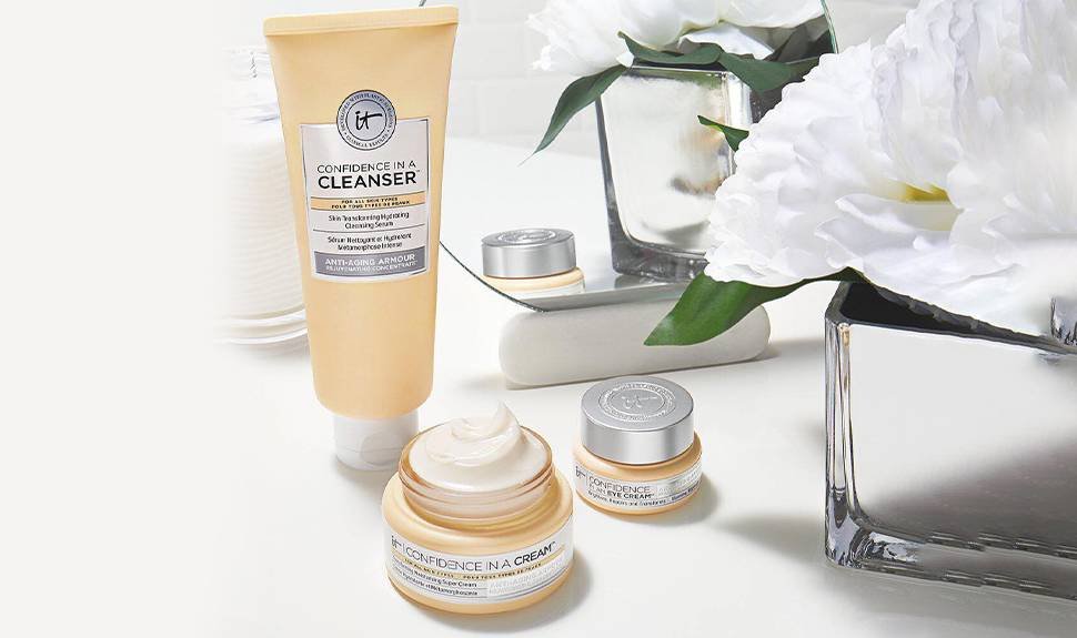 Ulta Wants You to Try IT Cosmetics Confidence in a Compact Foundation for Free 