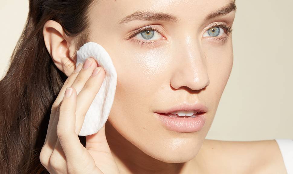 6 Best Cotton Pads For Applying Your Skin Care, According to Reddit