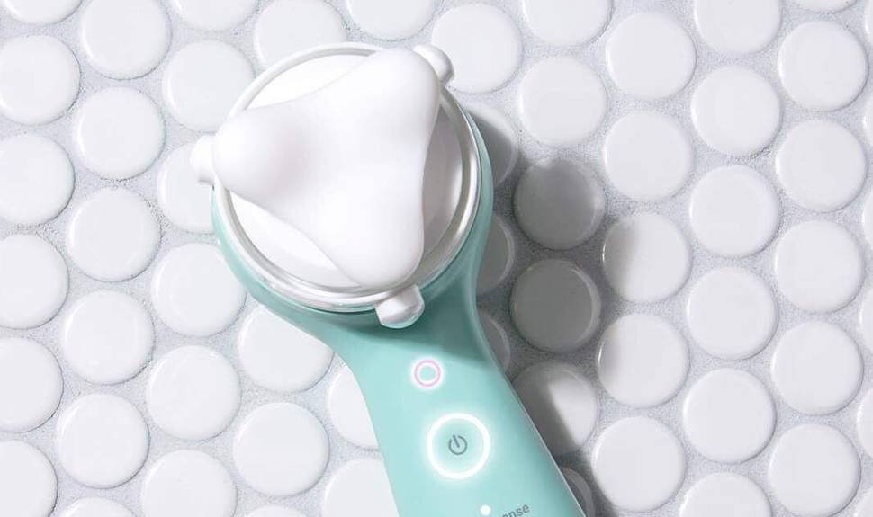I Used My Clarisonic for Every Step of My Skin-Care Routine — Here’s How It Went 