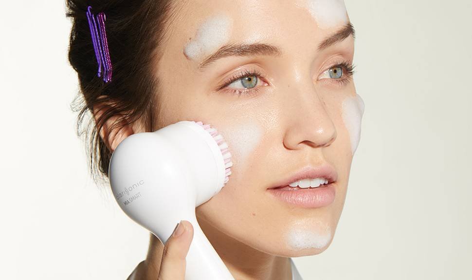 How to Personalize Your Beauty Routine With the Clarisonic Mia Smart App