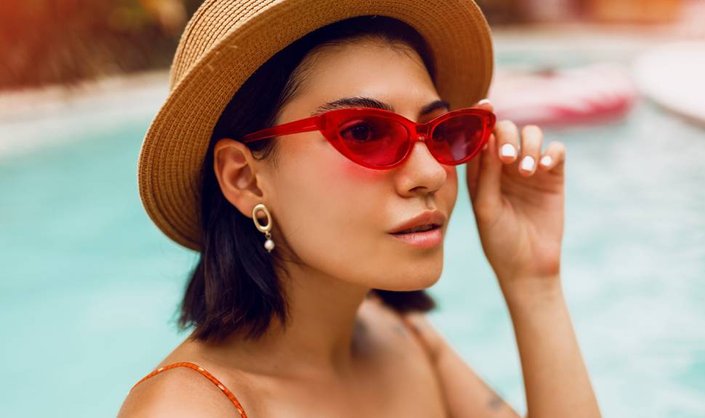 Derm DMs: How Can I Avoid Summer Breakouts?