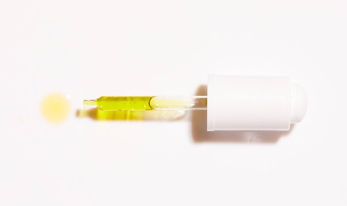 All About Jojoba Oil and Its Many Skin-Care Benefits