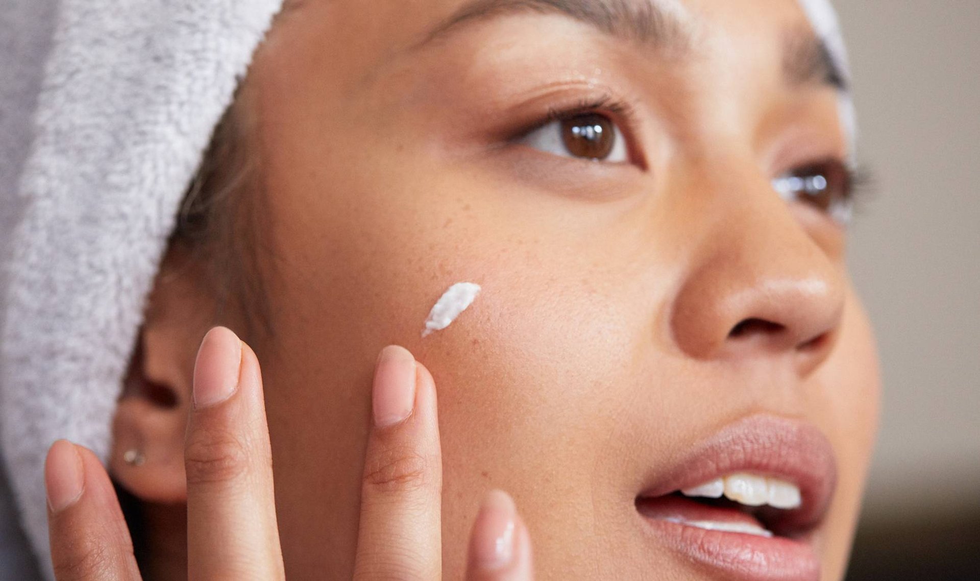 If You Have Acne Scars, Here Are 5 Products to Try