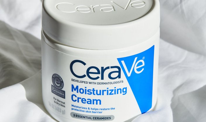 Everything You Need to Know About Using Calamine Lotion for Bug Bites and Heat Rashes This Summer