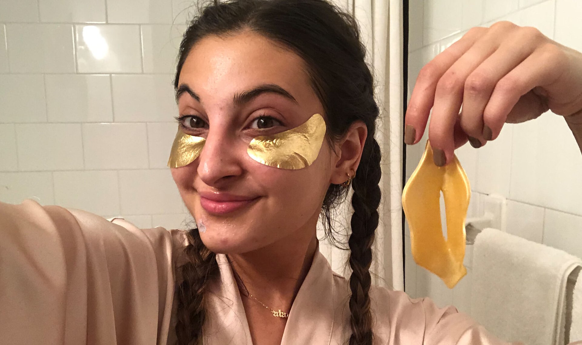 What’s the Difference Between Lip Sheet Masks and Lip Masks?