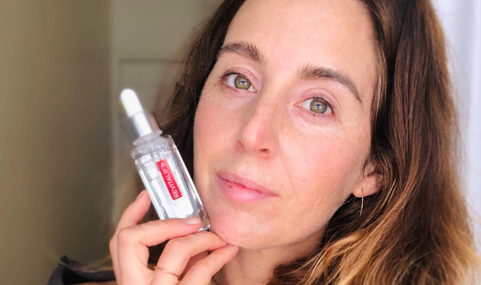 Why You Need to Add a Formula With Hyaluronic Acid to Your Skin-Care Routine