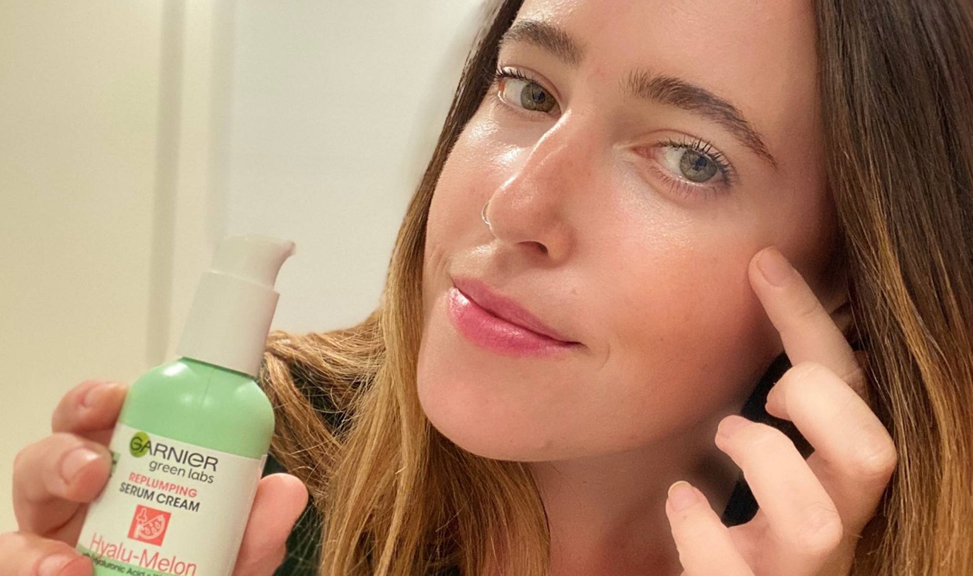 What Is a Sunscreen Serum? Here’s What to Know About the Multitasking Product