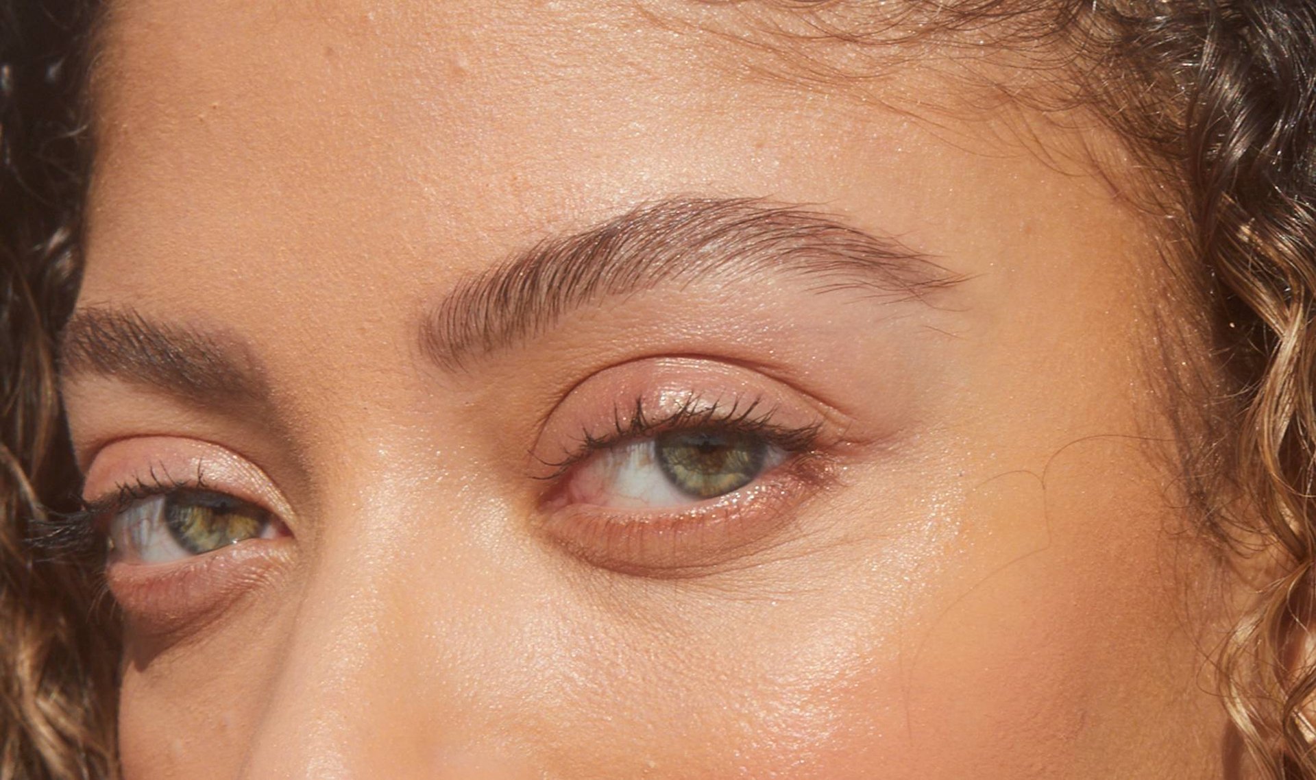Can Grooming Your Brows Cause Eyebrow Acne?