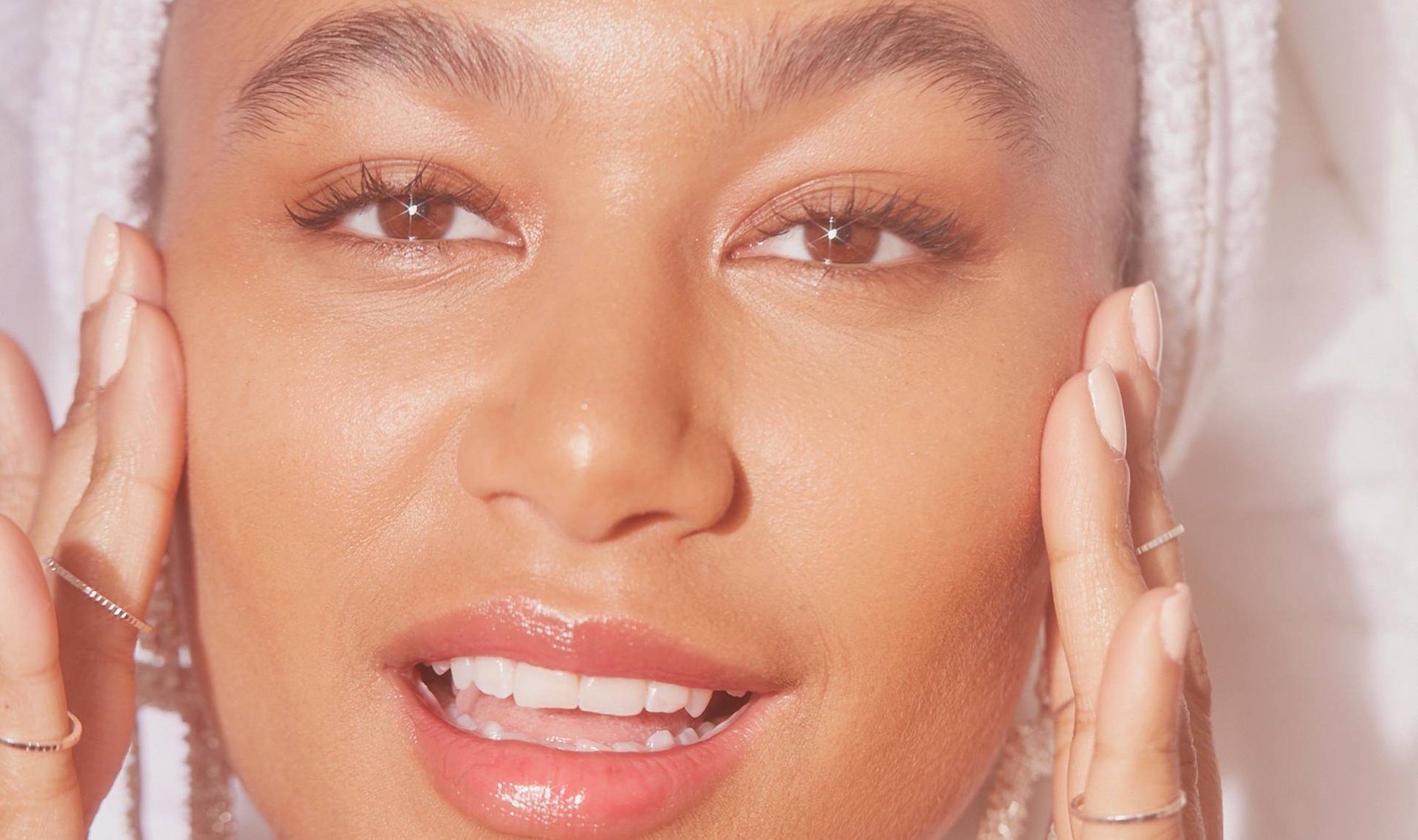 7 Face Serums for Dry Skin That Are Hydration Superheroes