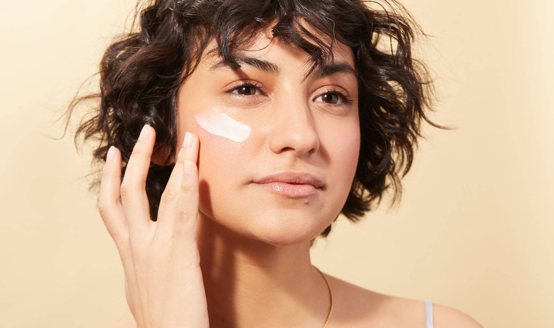 7 Face Creams to Keep Your Skin Hydrated This Winter 