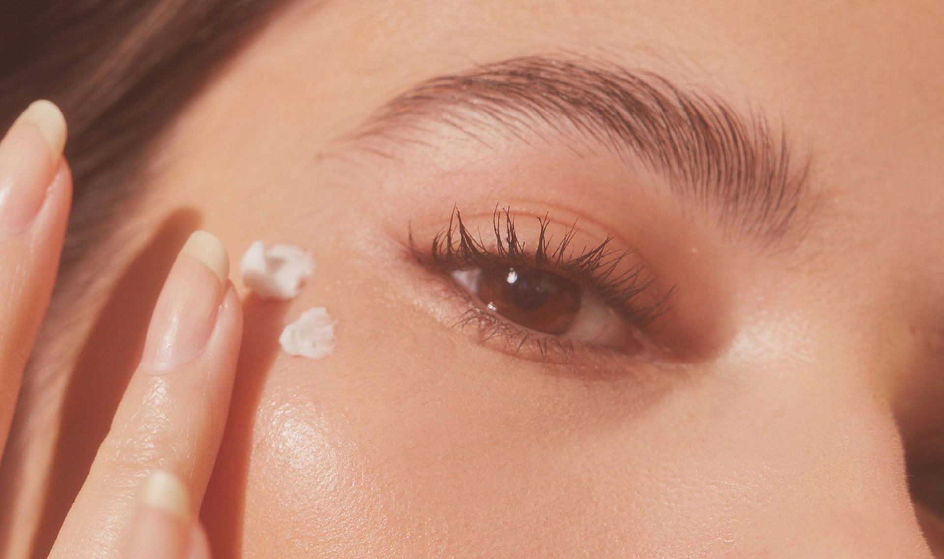 Skincare Rules to Follow if You Wear Contacts, According to an Ophthalmologist