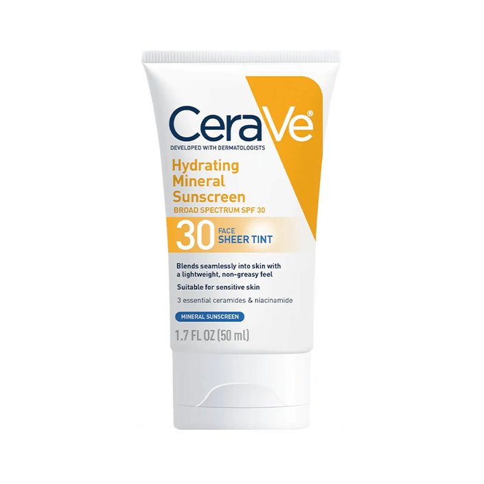 L'Oréal Paris Bright Reveal Broad Spectrum Daily SPF 50 Face Sunscreen UV Lotion, 1.7 fl oz + Moisturizer Sample : Beauty & Personal Care