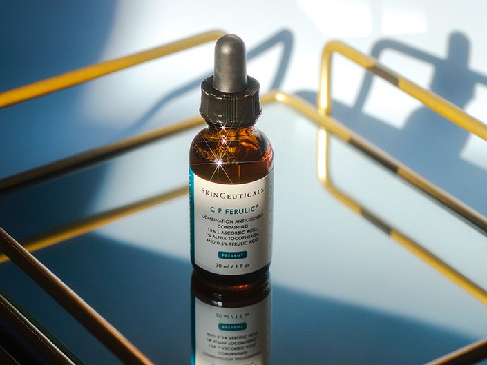 SkinCeuticals C E Ferulic With 15% L-Ascorbic Acid on a mirrored tray