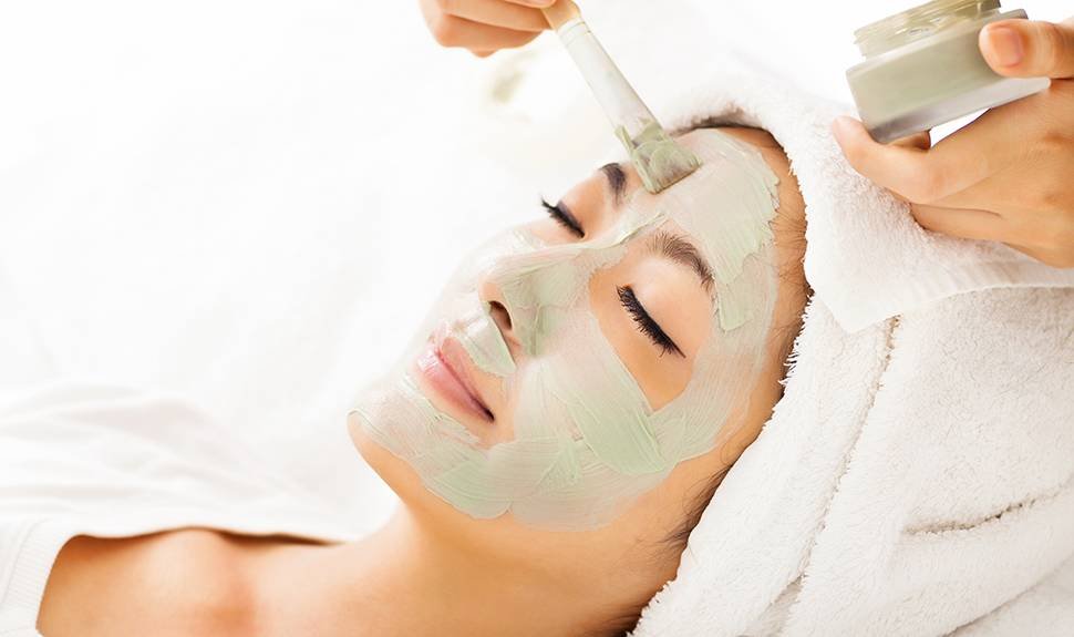 What Is Bentonite Clay? 4 Benefits You Should Know