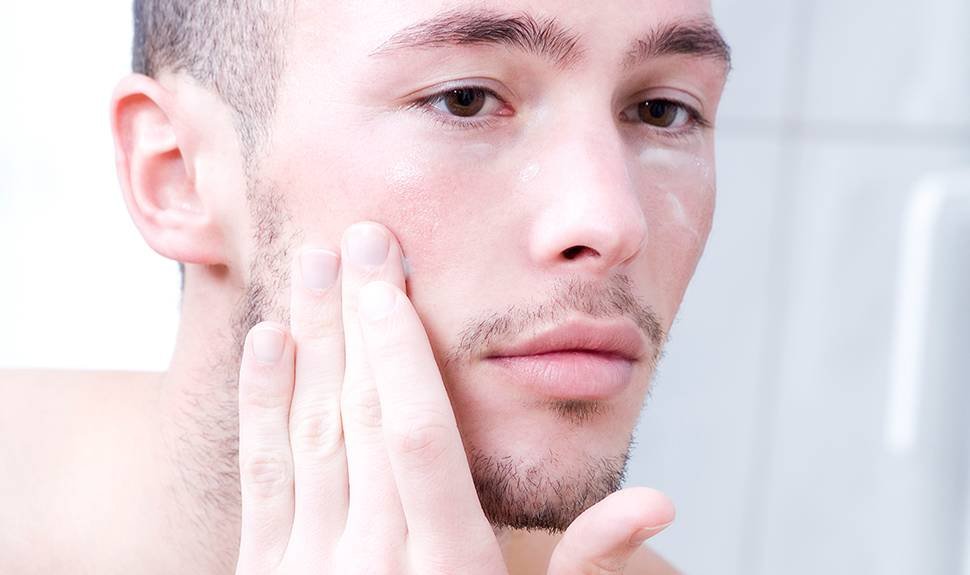 Is This the Best Serum for Men with Oily Skin? 