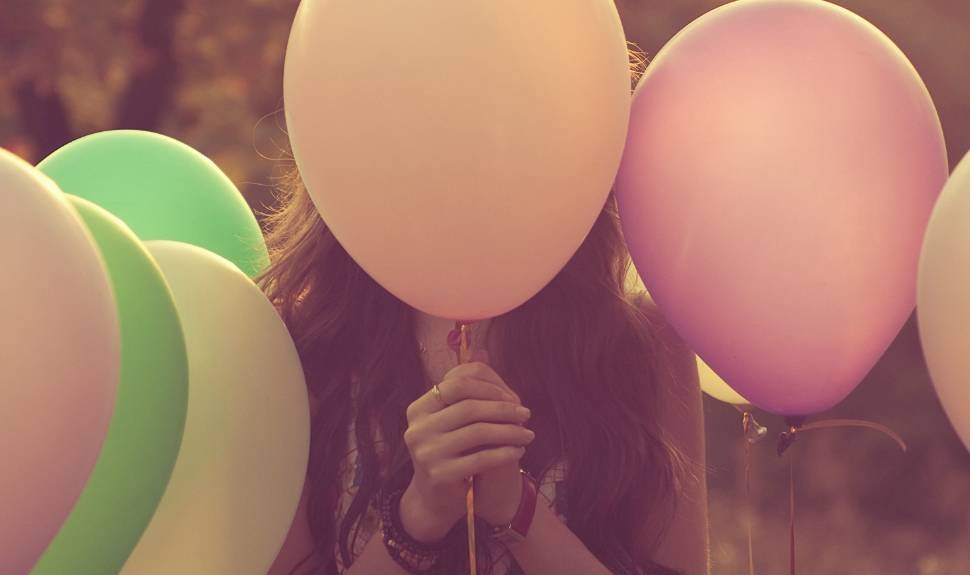 The Battle of the Bloat: 5 Causes Of Puffy Skin