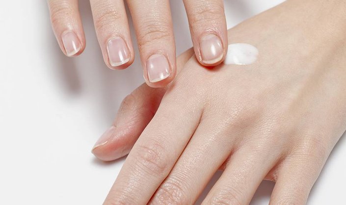How a Pro Hand Model Keeps Her Hands Looking Young