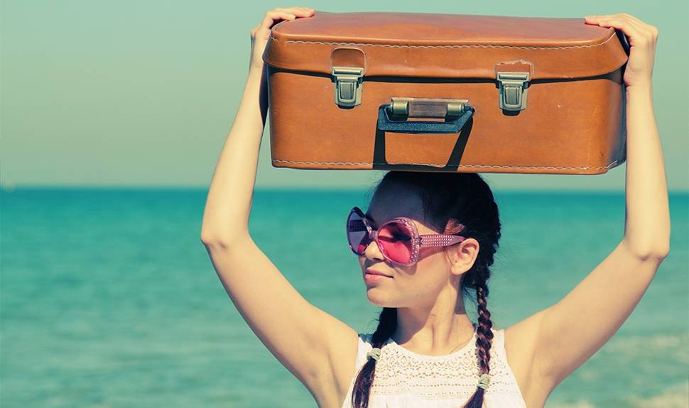 6 Travel-Friendly Beauty Gifts for Jetsetters