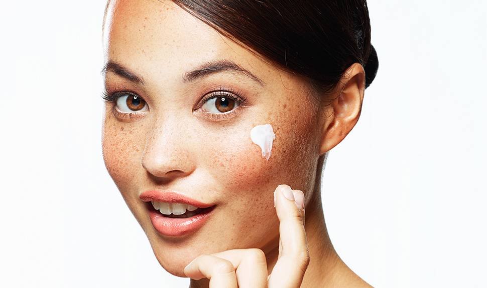 Mattify Your Skin With These 5 Easy Tricks
