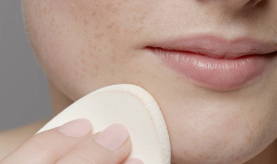 The Fastest Way to Remove Your Makeup