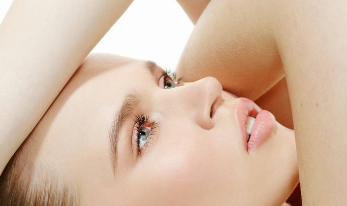 The Top 5 Skin Care Tips a Dermatologist Swears By