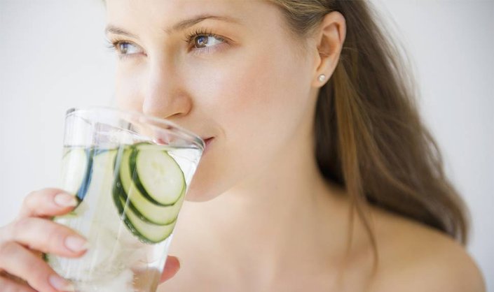 I Drank a Gallon of Water Every Day for Clearer Skin…And This Is What Happened