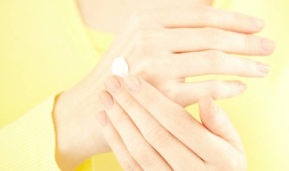 Why Top Celebs Always Wear Sunscreen on Their Hands...And You Should, Too