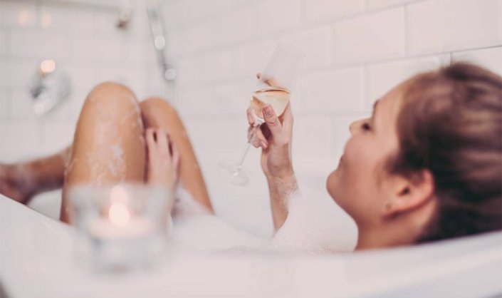 4 Wine and Face Mask Pairings to Indulge in During Your Next Night In