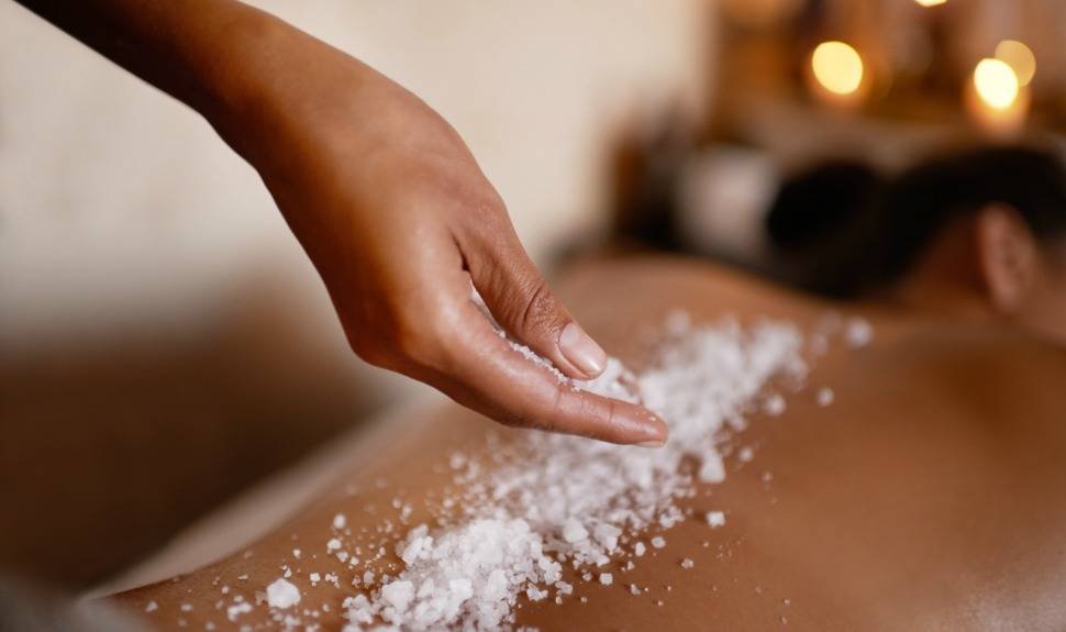 A Homemade Aromatherapy-Inspired Body Scrub 