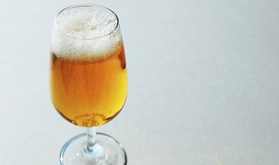 Skin-toberfest: The Beauty Benefits of Beer Plus a DIY Beer Bath Recipe