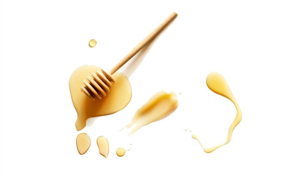 The Difference Between Raw Honey & Regular Honey