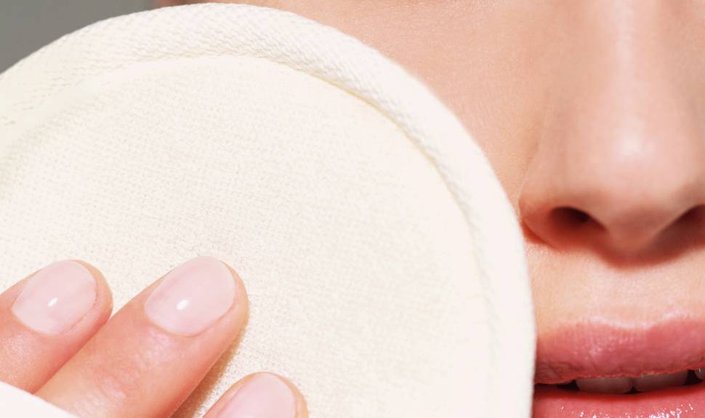 Faux Glow or Faux Pas? How to Remove Self Tanner