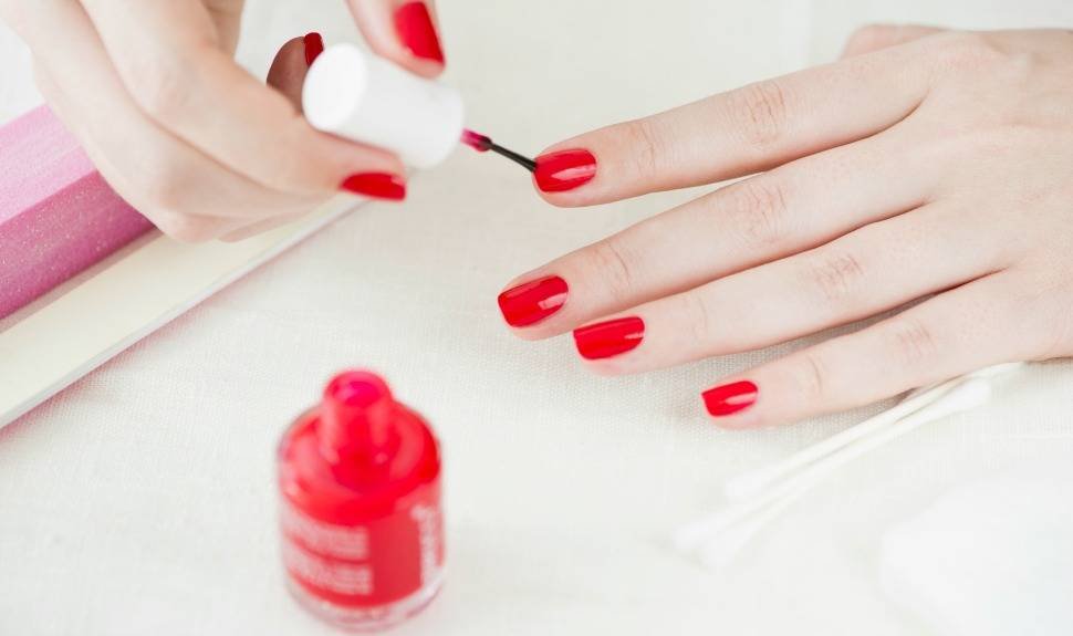 Nail Salon No-No's: 5 Things to Watch Out for Before Your Next Mani-Pedi