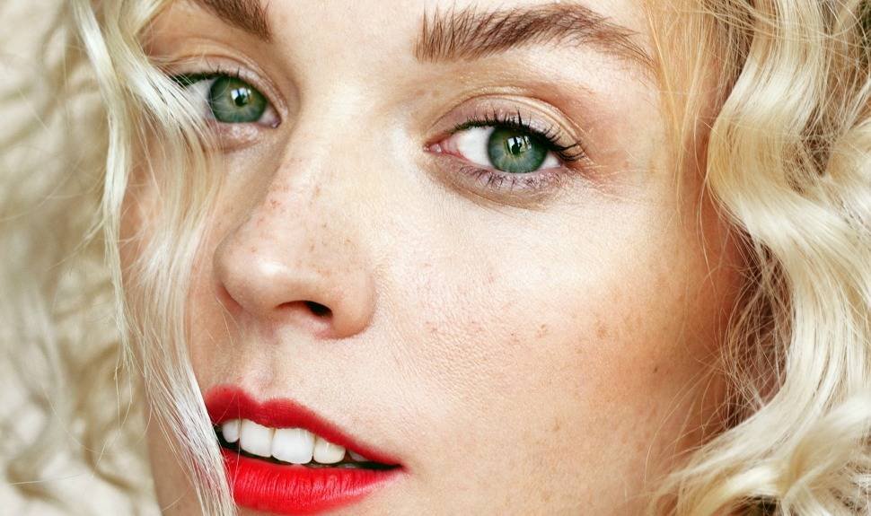 8 Concealer Hacks to Try in Your Beauty Routine Stat