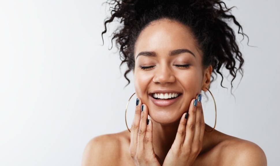 Dry, Sensitive Skin? Why It’s Time to Try a Sulfate-Free Cleanser