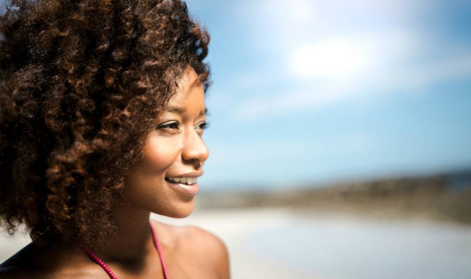 How to Wear Beach Makeup Without Sacrificing Skin Care