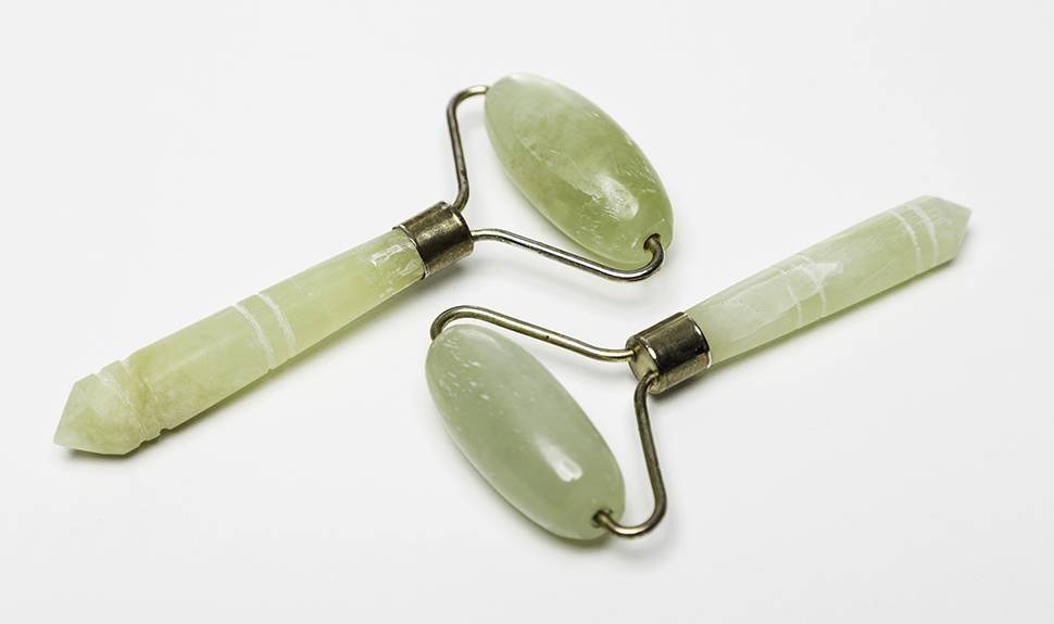 The Jade Rollers You Need to Get in On The Trend