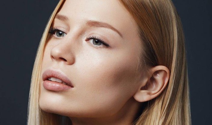 How to Master the No-Makeup Makeup Look