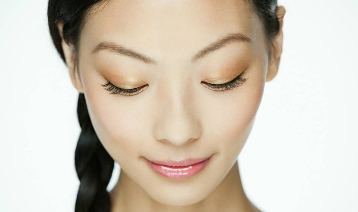 Blackheads 101: Kick Clogged Pores to the Curb