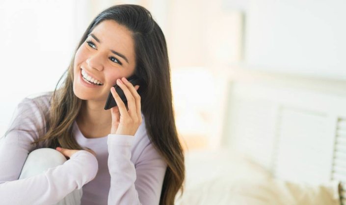 How Your Smartphone Is Causing Your Breakouts