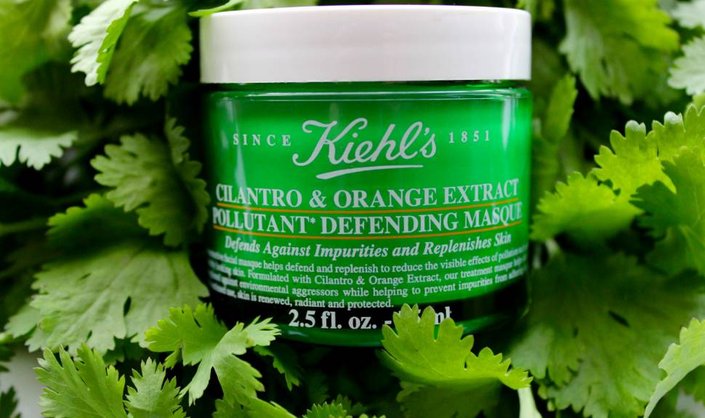 This Pollution-Defending Mask Can Help Improve Your Skin’s Texture