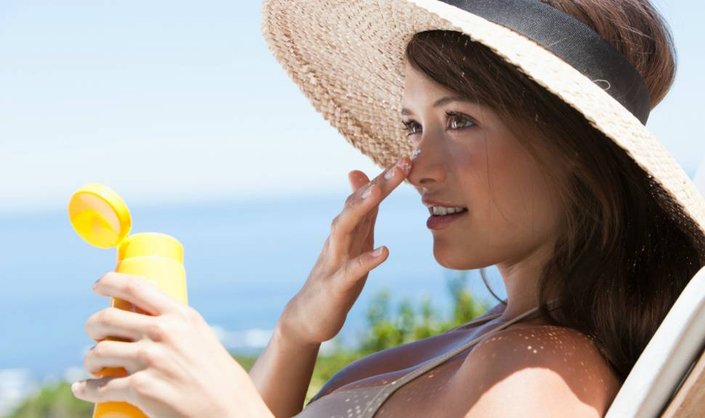Sun Safety 101: How to Apply Sunscreen the Right Way