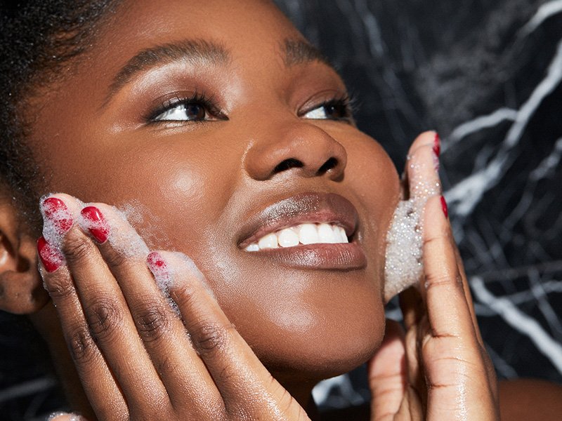 Using Face Wash How to Wash Your Face the Right Way | Skincare.com