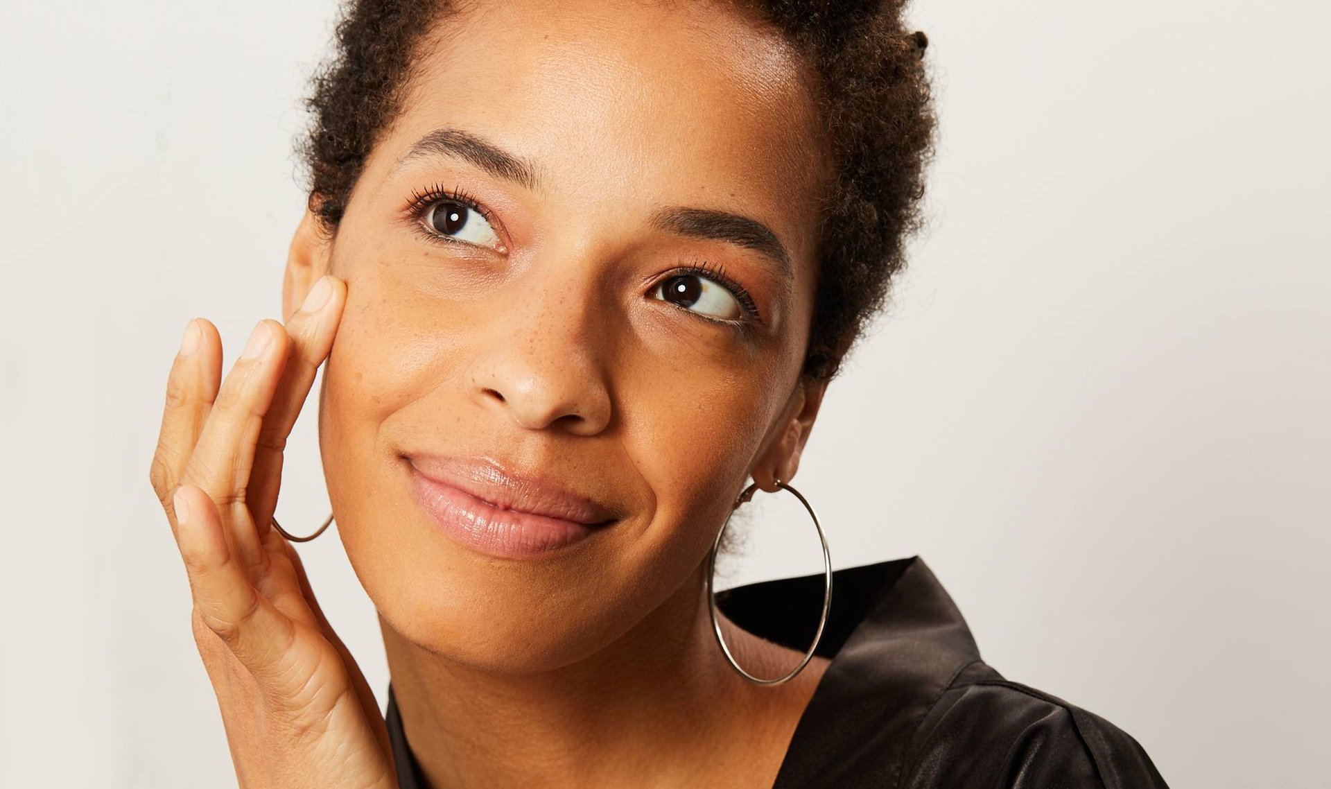 How to Get Rid of Dry Skin in Ears